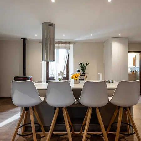 Апартаменты Modern In - Larihome A14 *