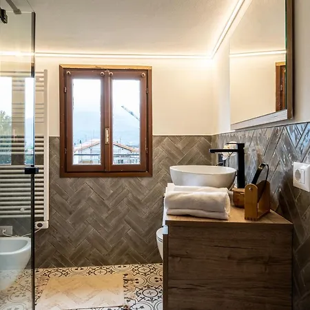 Modern In - Larihome A14