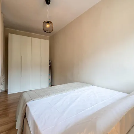 Modern In - Larihome A14 * Gravedona